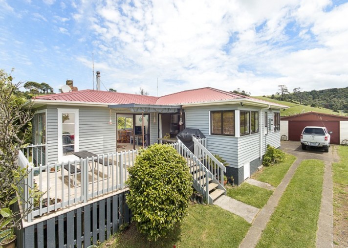 42 and 34 Cemetery Road, Pollok