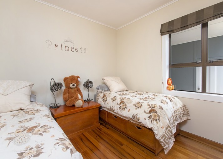 42 and 34 Cemetery Road, Pollok