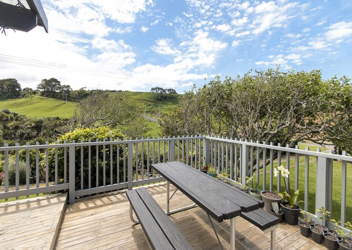 42 and 34 Cemetery Road, Pollok