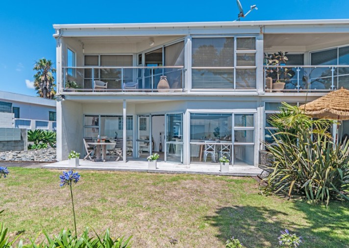 5a The Esplanade, Eastern Beach 