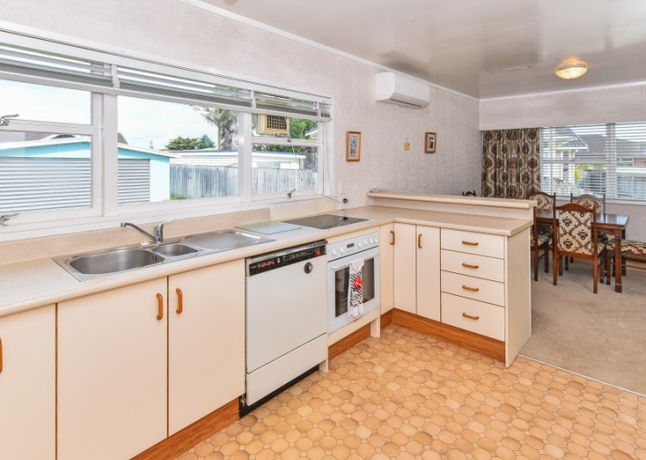 24 Omana Road, Papatoetoe