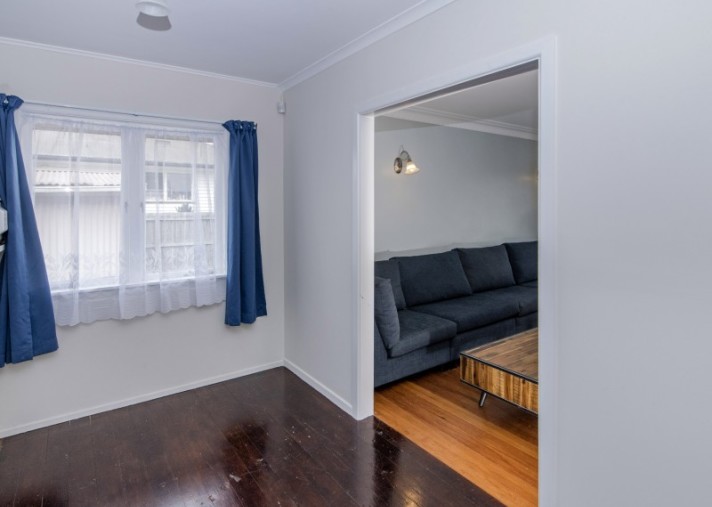 2 Tindall Crescent, Otara