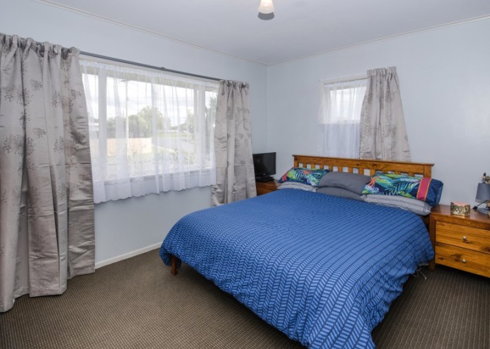 2 Tindall Crescent, Otara