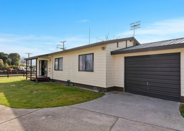 382 Sunset Road, Sunnybrook