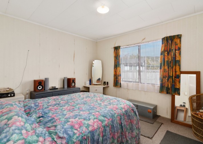 382 Sunset Road, Sunnybrook