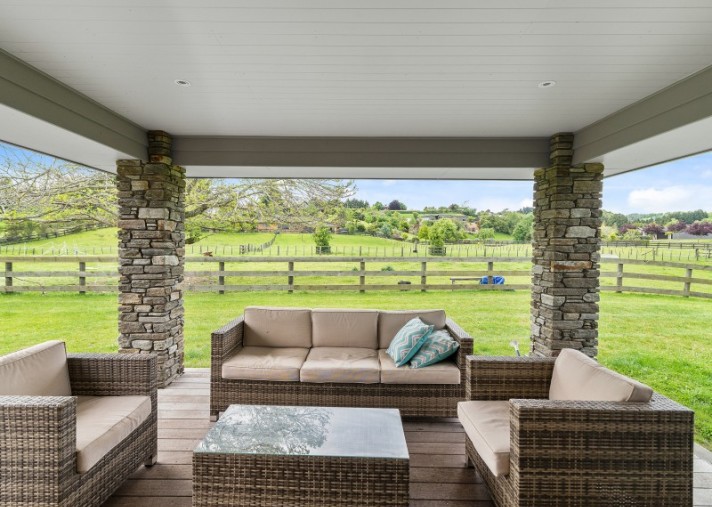 7 Ascot Vale, Tikitere