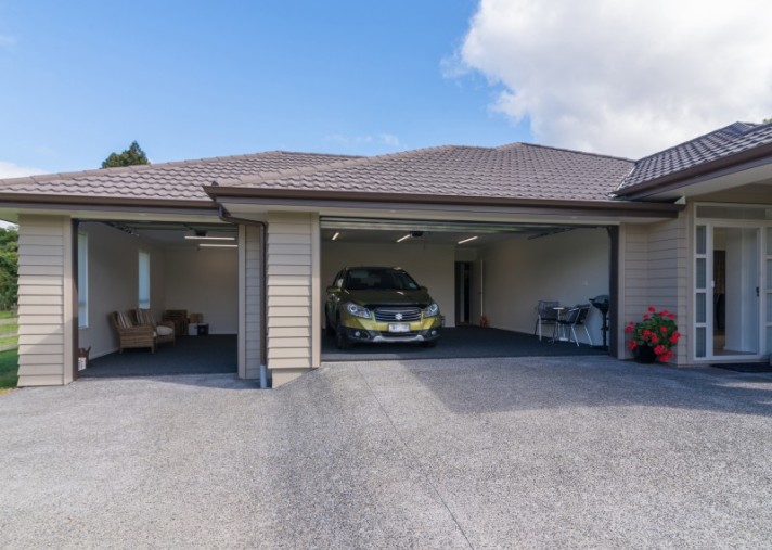 7 Ascot Vale, Tikitere