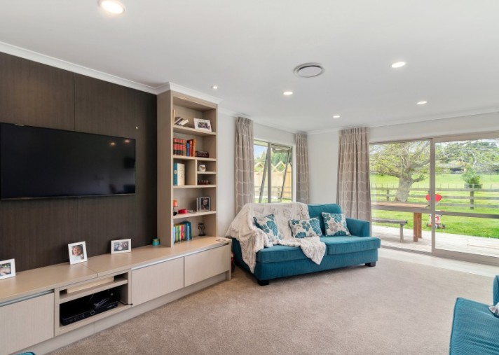 7 Ascot Vale, Tikitere