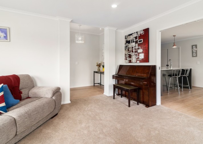 7 Ascot Vale, Tikitere