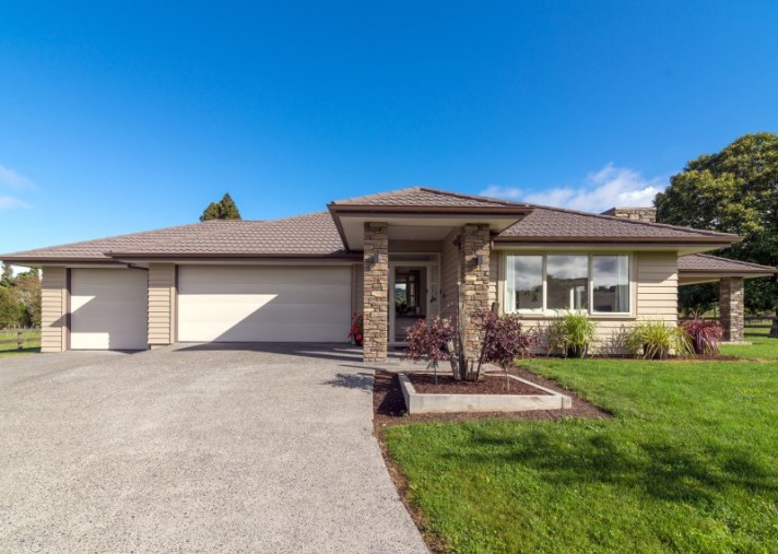 7 Ascot Vale, Tikitere