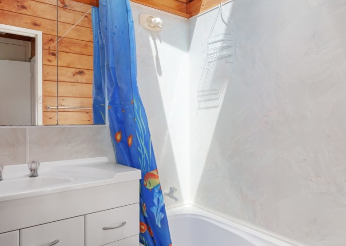 250 Ohiwa Harbour Rd, Waiotahi