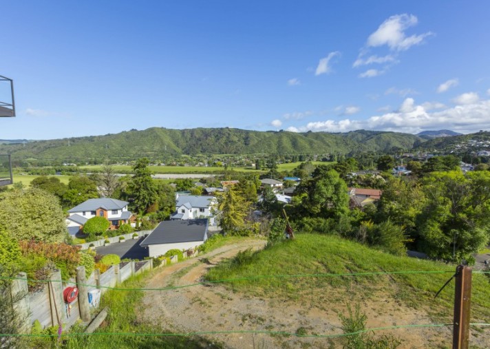 5 McCarthy Grove, Clouston Park