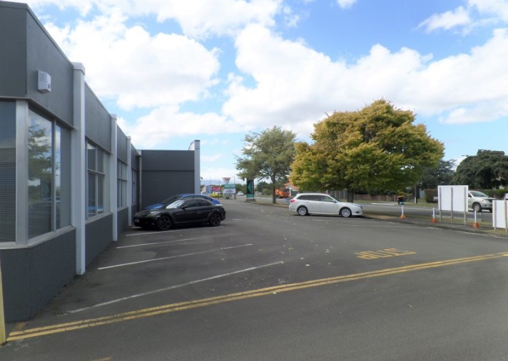 481 Tremaine Avenue, Takaro