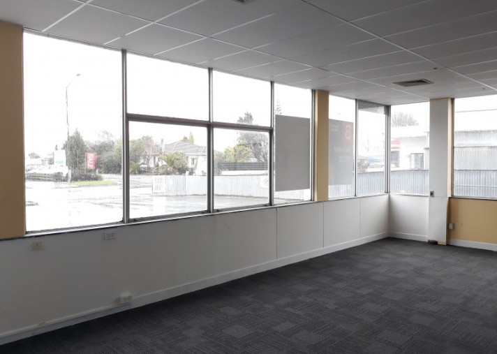 481 Tremaine Avenue, Takaro