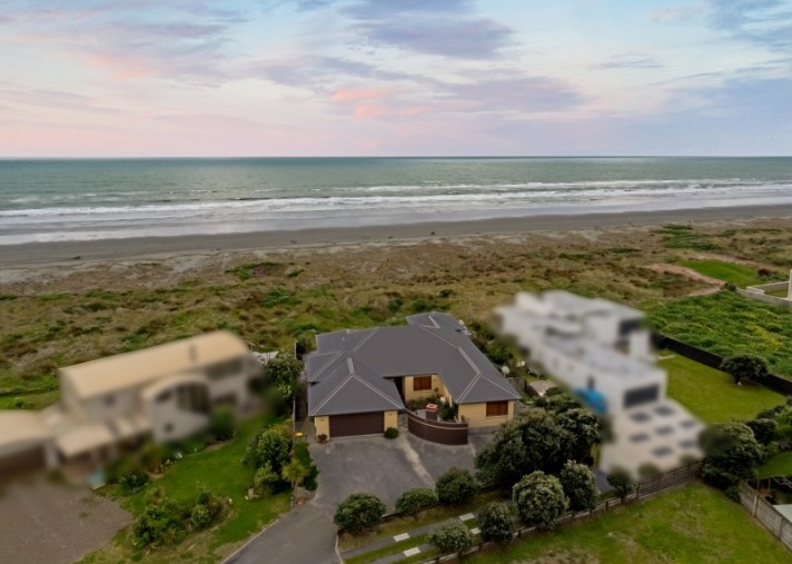 10 Ngati Huia Place, Waitarere Beach
