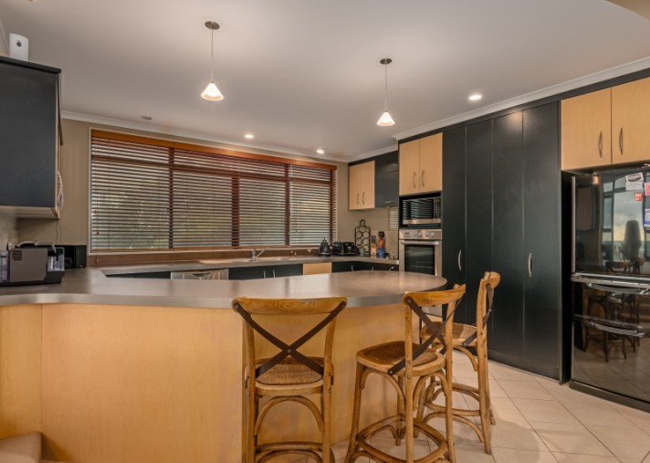 10 Ngati Huia Place, Waitarere Beach