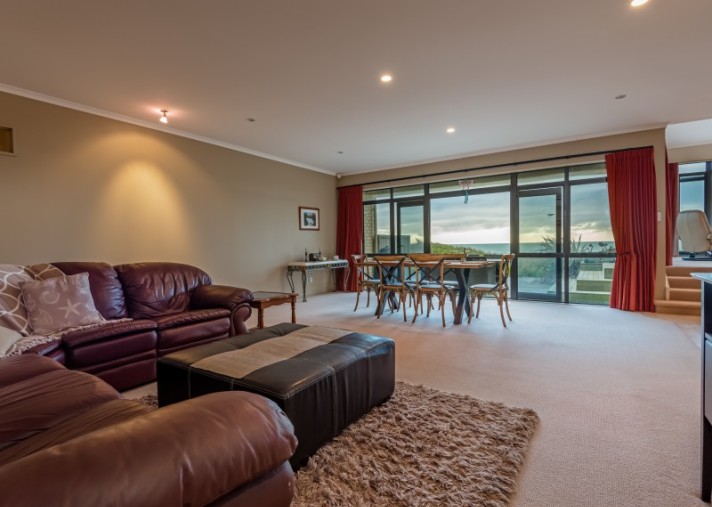 10 Ngati Huia Place, Waitarere Beach