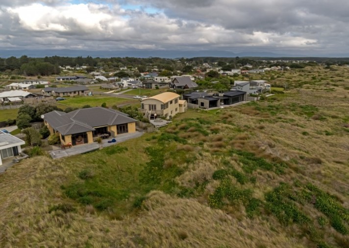 10 Ngati Huia Place, Waitarere Beach