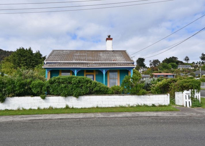 24 Foyle Street, Bluff