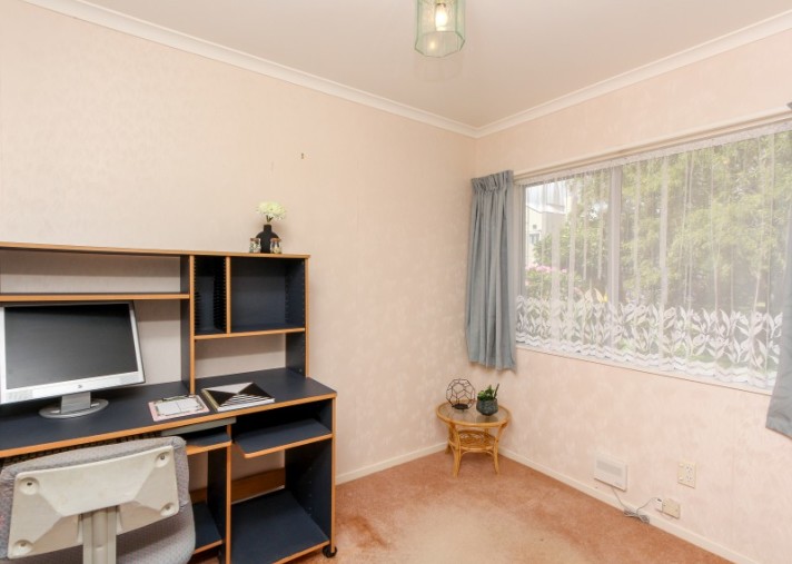 9 Ashmore Drive, Frankleigh Park