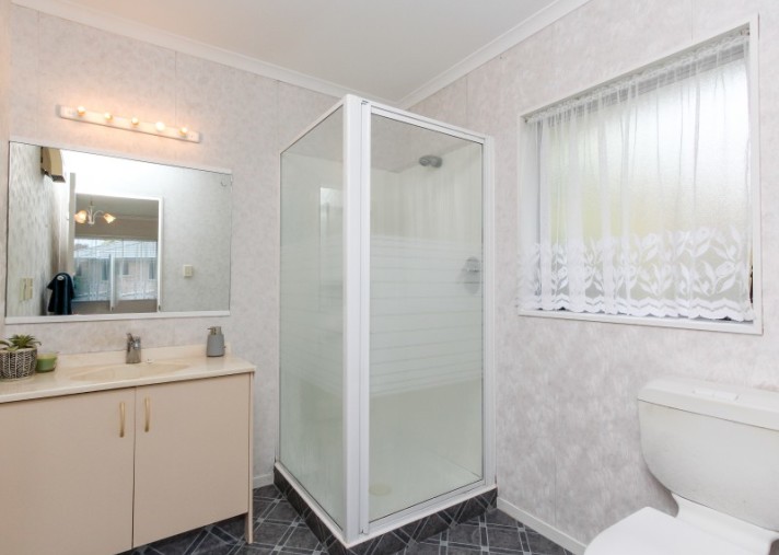 9 Ashmore Drive, Frankleigh Park