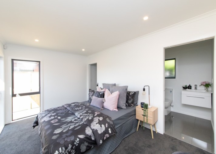 99A Ferguson Street, West End