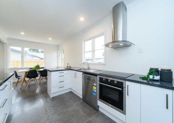 24 Leeds Street, Milson