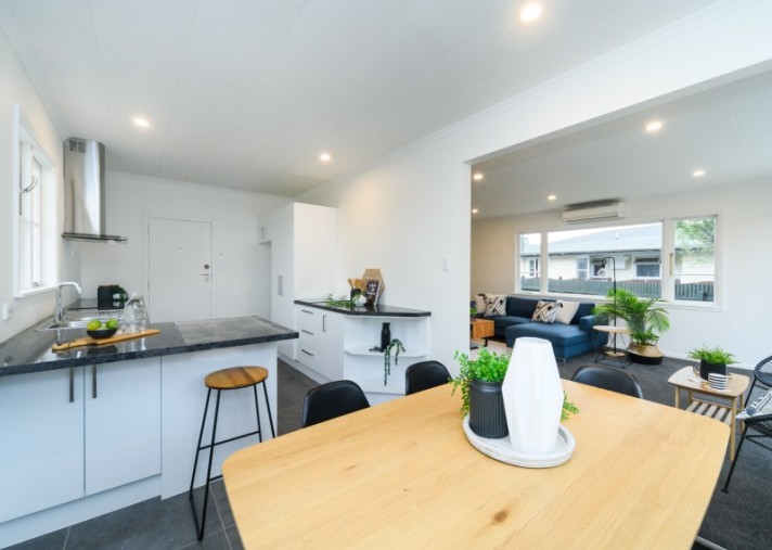 24 Leeds Street, Milson