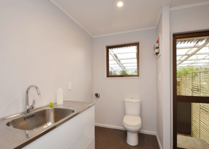 18 Korimako Avenue, Otatara