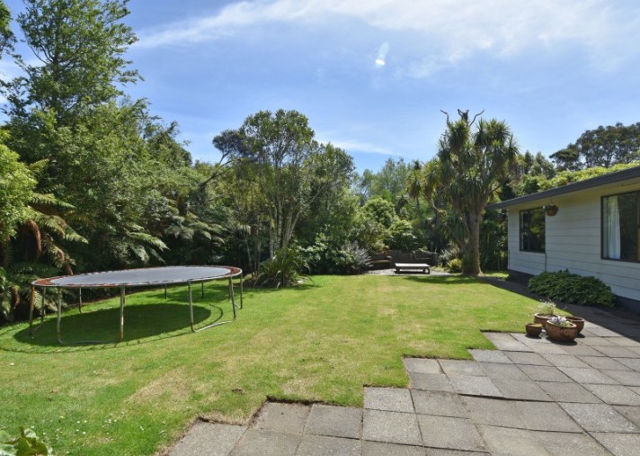 18 Korimako Avenue, Otatara