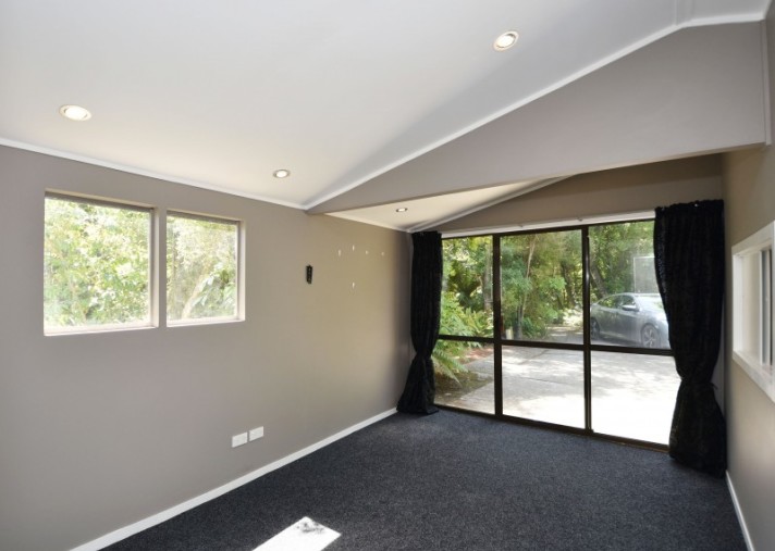 18 Korimako Avenue, Otatara