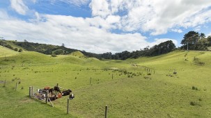 42 and 34 Cemetery Road, Pollok