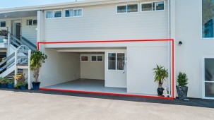 5a The Esplanade, Eastern Beach 