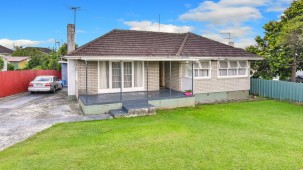 63 Cobham Crescent, Otara