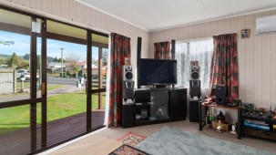 382 Sunset Road, Sunnybrook