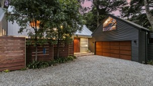 49c Scenic Drive, Hill Park