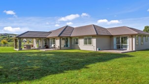 7 Ascot Vale, Tikitere