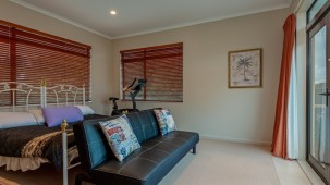 10 Ngati Huia Place, Waitarere Beach