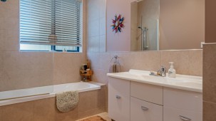 10 Ngati Huia Place, Waitarere Beach