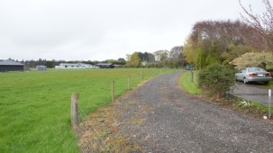 7 Black Road, Otatara