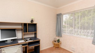 9 Ashmore Drive, Frankleigh Park