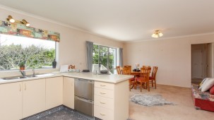 9 Ashmore Drive, Frankleigh Park