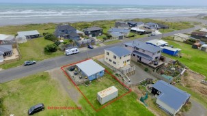 21 Marine Parade, Foxton Beach