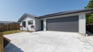 99A Ferguson Street, West End