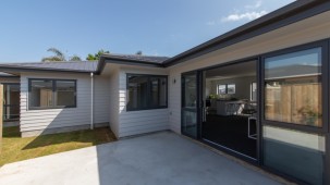 99A Ferguson Street, West End