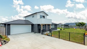 7 Story Street, Foxton Beach