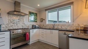 7 Story Street, Foxton Beach