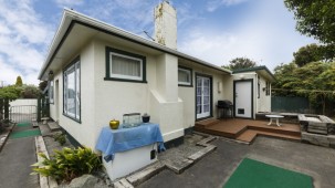 16 Wood Street, Takaro