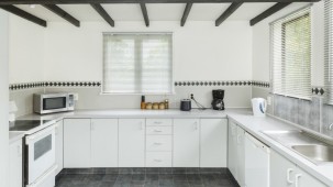 16 Wood Street, Takaro