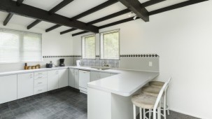 16 Wood Street, Takaro